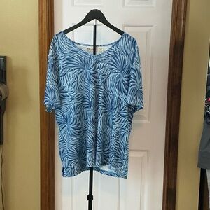 Faded Glory Blue Zebra Pattern Short Sleeve Top